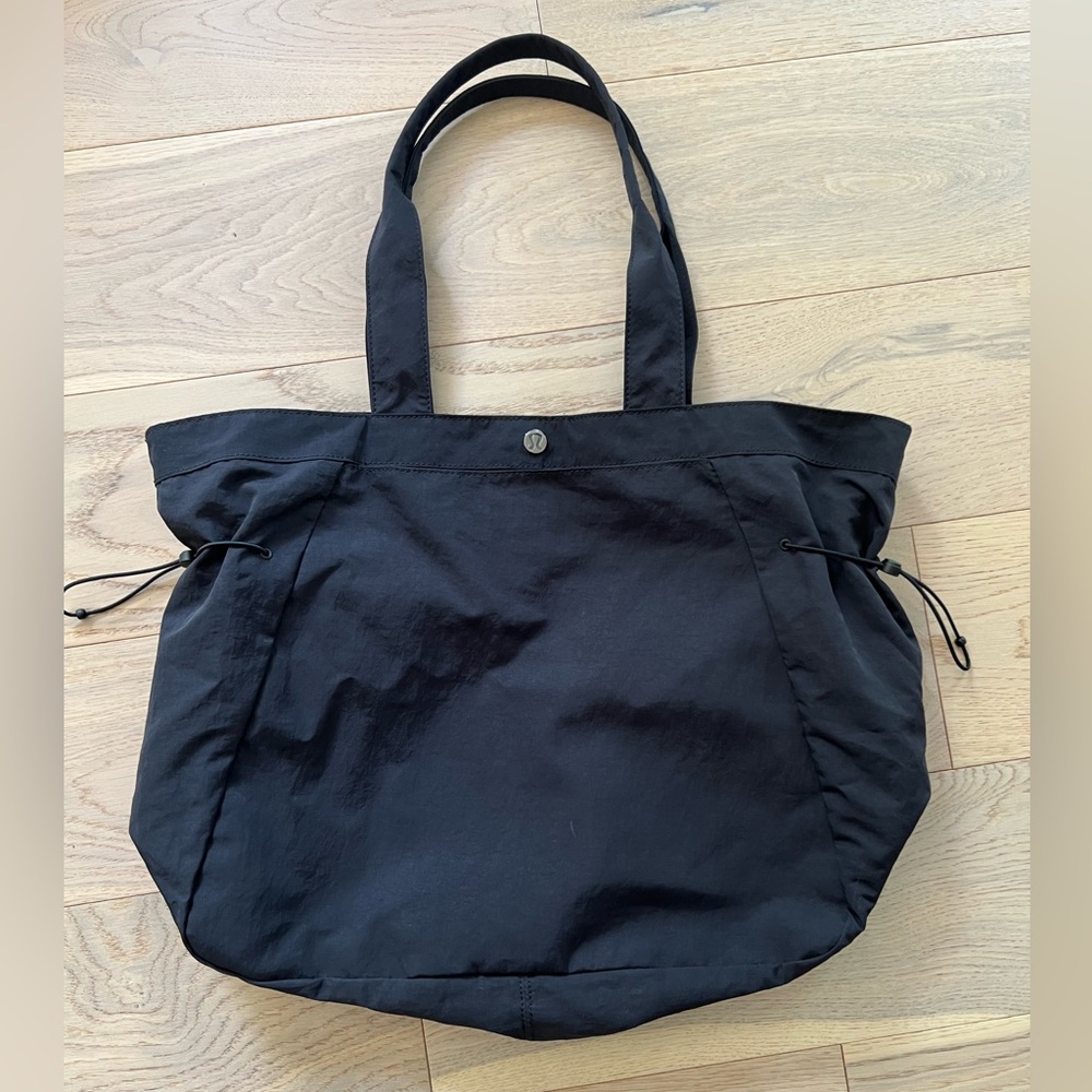 Lululemon Cinched Shopper Bag